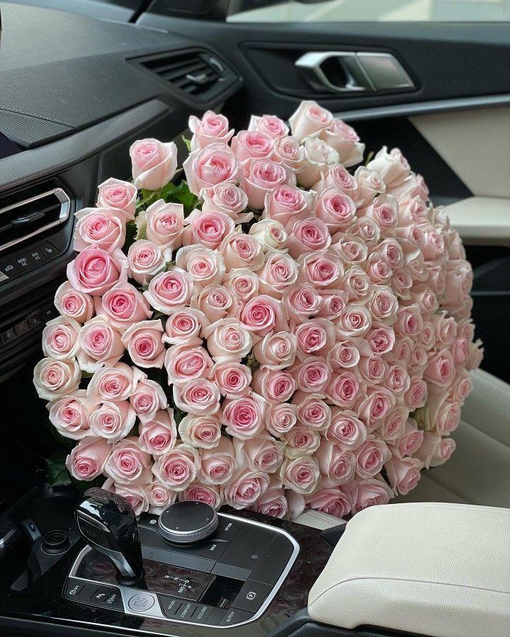 Corporate meeting room with carefully timed floral arrangements that maintain elegance throughout business hours